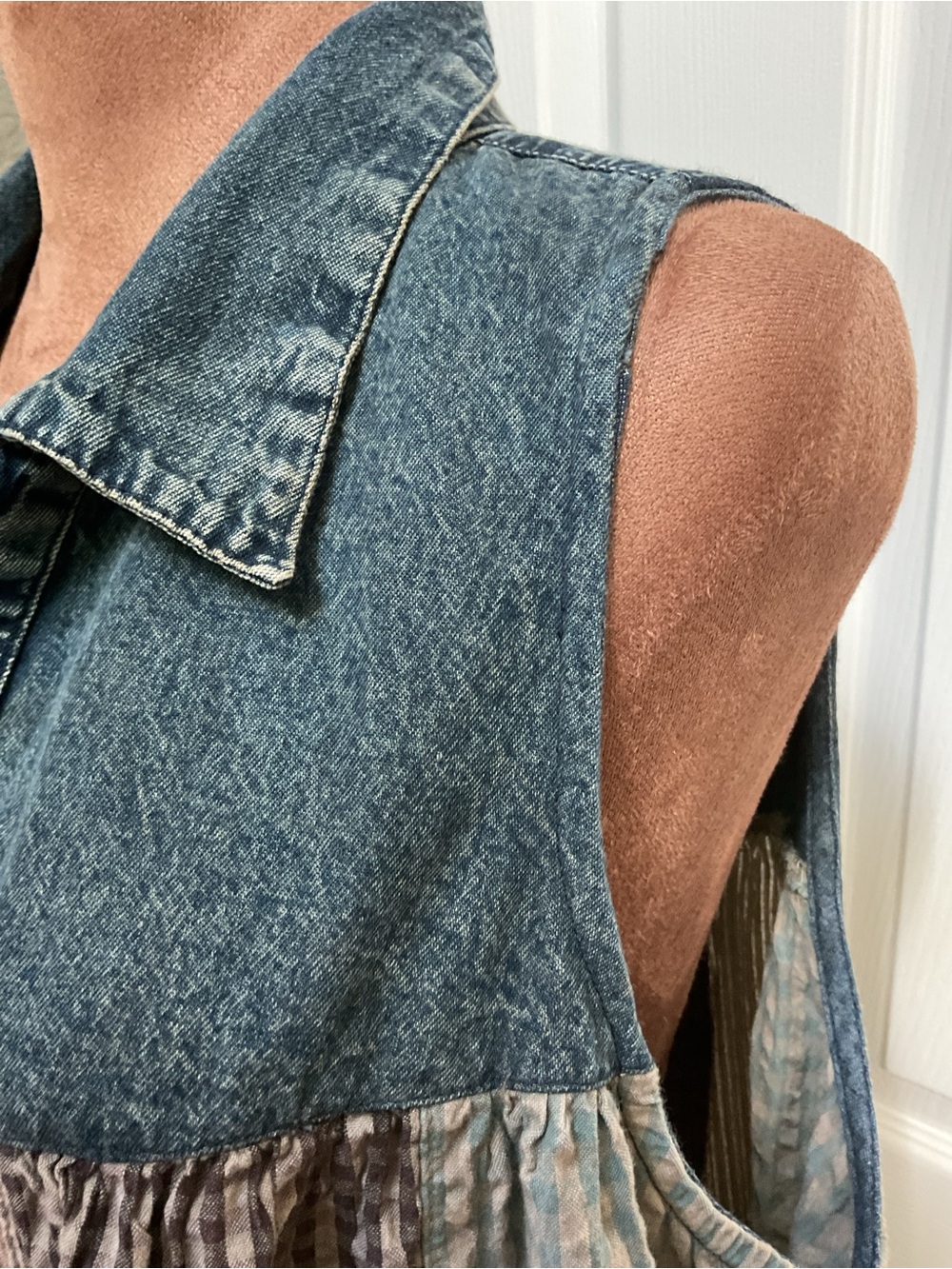 Sleeveless Patchwork top in Denim and Multi Floral - Picture 2 of 3